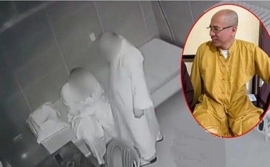 sex lên đỉnh co giật Em gái tinh nghịch nhí nhảnh bú mút con cu găm bi